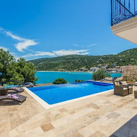 Dalmacija *